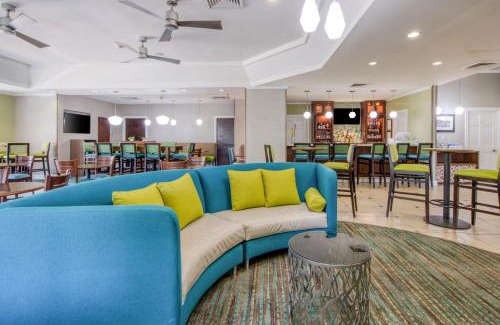 Landfall Hotel | Residence Inn by Marriott Wilmington Landfall