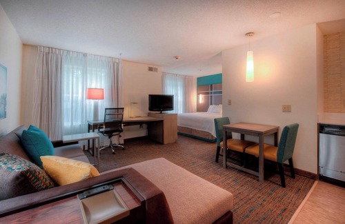 Landfall Hotel | Residence Inn by Marriott Wilmington Landfall