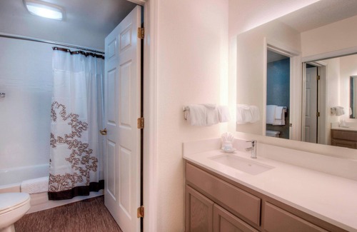 Landfall Hotel | Residence Inn by Marriott Wilmington Landfall