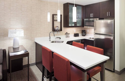 Florida Center Hotel | Residence Inn by Marriott Near Universal Orlando™