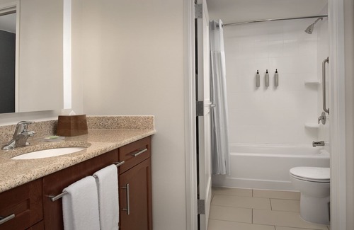 Downtown Syracuse Hotel | Residence Inn by Marriott Syracuse Downtown at Armory Square