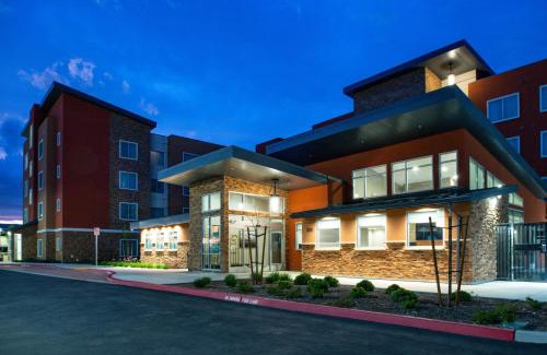 Visalia Hotel | Residence Inn Visalia