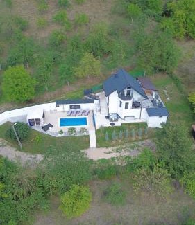 Tuzla Canton Villa | Residence La Femme