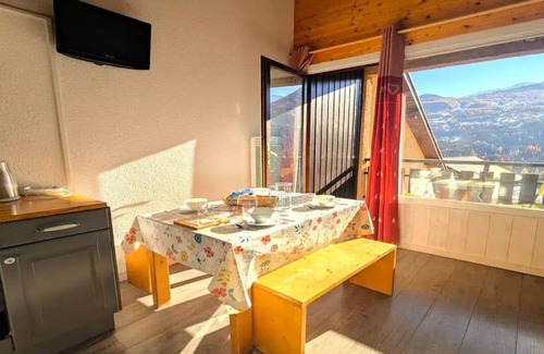 Vallouise-Pelvoux Apartment | Residence Les Anémones - Pleasant T2 duplex with balcony 4 people