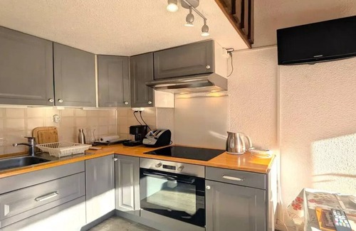 Vallouise-Pelvoux Apartment | Residence Les Anémones - Pleasant T2 duplex with balcony 4 people