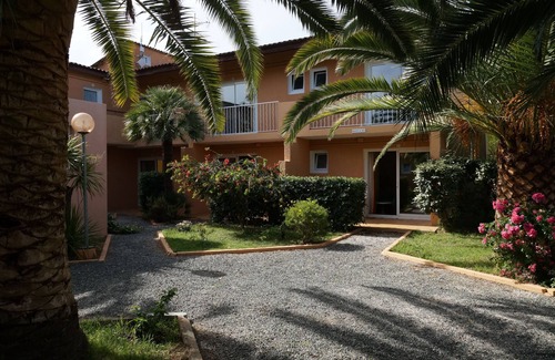 Calvi House | Residence Les Castors