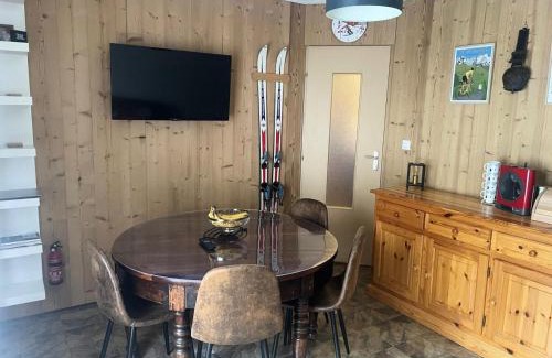 Valloire Apartment | Residence Les Choseaux - 2 pièces cabine 4 personnes exposé Sud MAE-5764