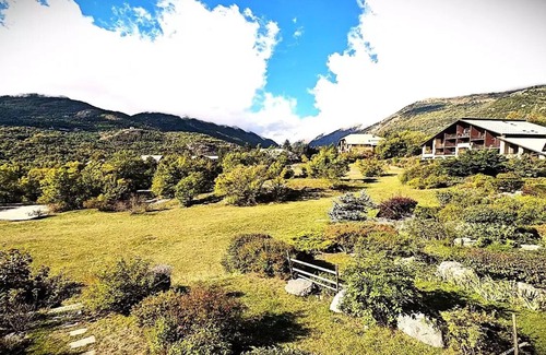 Vallouise-Pelvoux Apartment | Residence Les Cytises - Nice T2 with balcony for 4 people with mountain views.