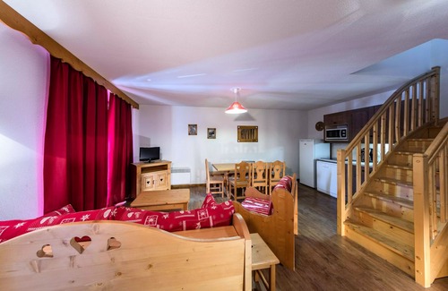 Abries Apartment | Residence Les Balcons du Viso - 4-room Duplex apartment 8/10 people Mountain Corner