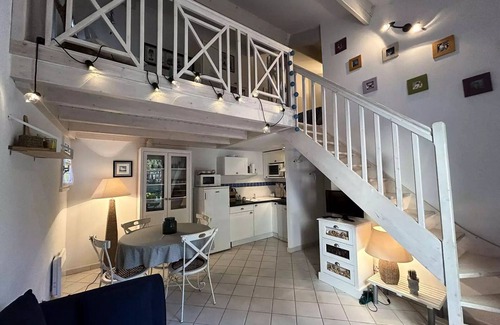 Saint-Hilaire-de-Riez Villa | Residence Mas De St Hilaire - Houses & Villas for 5 People