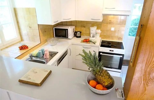 Bagneres-de-Luchon Villa | Residence Pouzoulet - LUCHON HOUSE NEAR THE MARKET - 3 CHARMS JARDIN