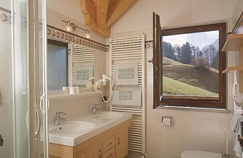 Ortisei Apartment | Residence Prapoz