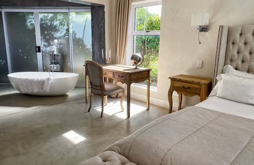 Froggy Farm House | Residence William French