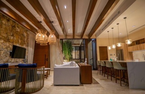 San Benito Villa | Residencia Las Olas lujo en todo su esplendor.