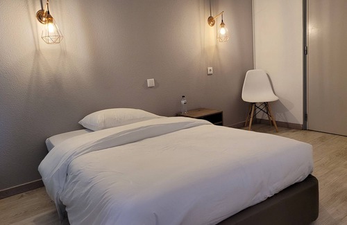 Marinha Grande Bed & Breakfast | Residencia Paris Marinha