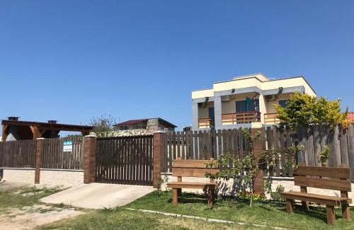 Palhoca House | Residencial Berê