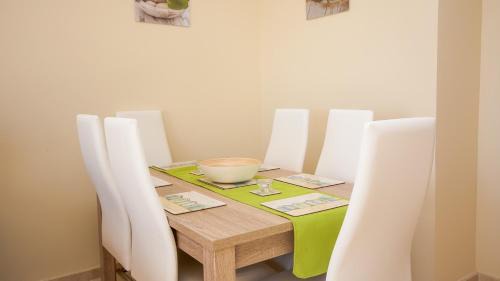 San Luis de Sabinillas Apartment | Residencial Duquesa 5 2A