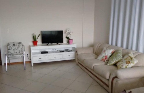 Ingleses Centro Apartment | Residencial Ilha Verde (201)