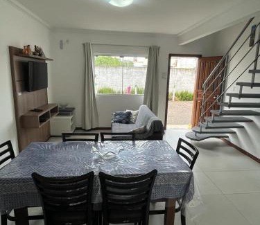 Ingleses do Rio Vermelho House | Residencial Maria Elena