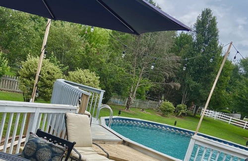 Harrisburg House | Residential Home with Pool