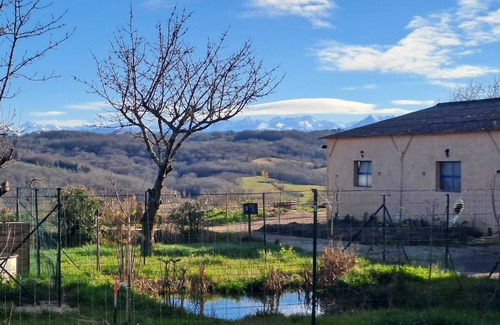 Montmaurin House | Residential mobile home 6 persons Pyrenees view