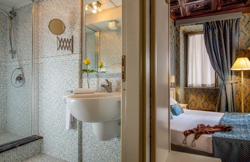 Rione IV Campo Marzio House | Residenza Canova Tadolini