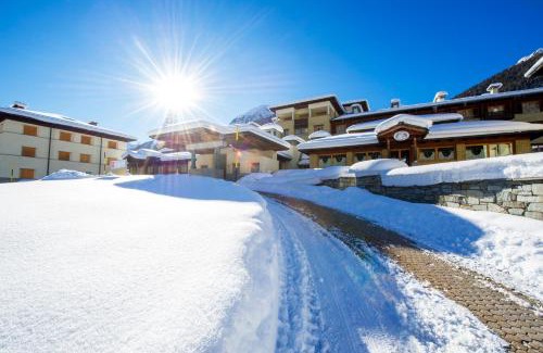 Gressoney-Saint-Jean Apartment | Residenza Del Sole