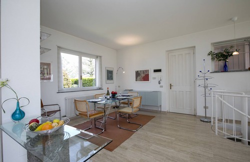 Brezzo di Bedero Apartment | Residenza due Laghi Pool Lake View, Brezzo di Bedero, Italy