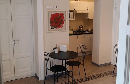 Monti House | Residenza Maritti ContemporarySuite