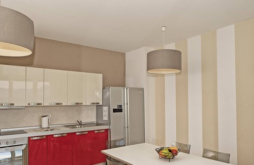 Desenzano del Garda Apartment | Residenza Miralago With Pool - One-bedroom Apartment With Lake View