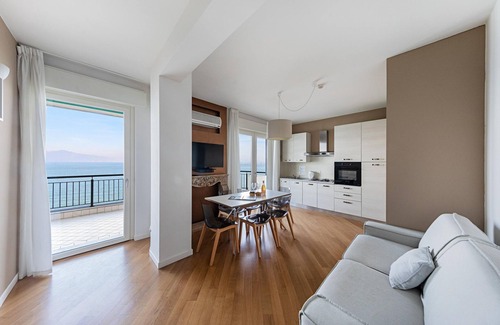 Desenzano del Garda Apartment | Residenza Miralago With Pool - Two-bedroom Apartment With Lake View