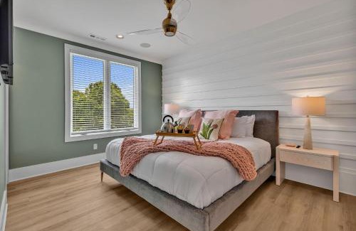 Berry Hill House | Resonant - 2 Townhomes - 2 Private Rooftop Decks