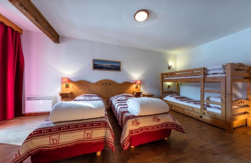 Abries Apartment | Resort center, fitness, swimming pool, parking, tv, ski locker, 64-69m², Abriès
