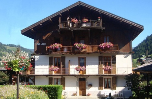 Areches Apartment | Resort center, parking, tv, 44m², Arêches-Beaufort