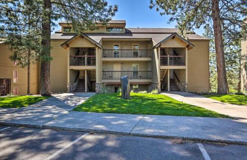 Bend Apartment | Resort Condo Retreat about 6 Mi to Downtown Bend!
