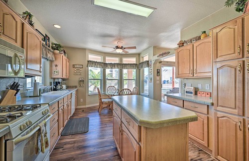 Needles House | Resort Home w/ Colorado River Beach Access