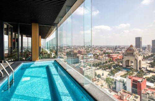 Cuauhtemoc Apartment | Resort Home with Extraordinary City View