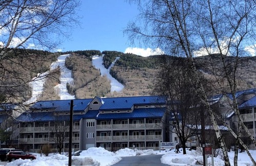 Lincoln Condo | Resort Hotel at Loon Mountain w/pool, hot tub, Ski Hike