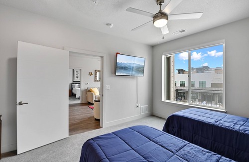 Herriman Apartment | Resort-Like Location! 3rd Floor Walk-Up! 100% Solar & EV Chargers Availablel