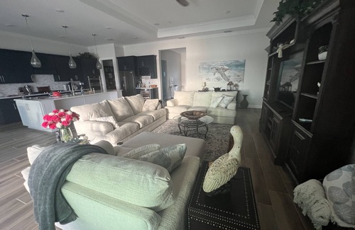 Estero House | Resort Like Retreat ! Inground heated pool/hot tub/large lanai and much more!
