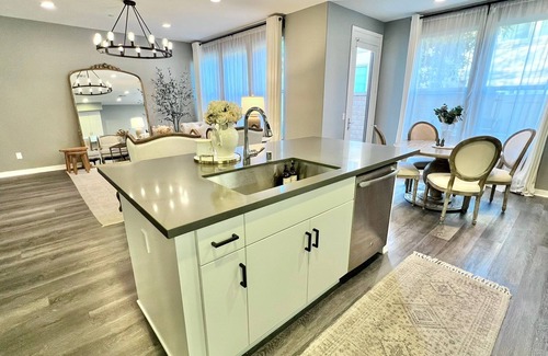 Lake Forest House | Resort living 3 bedroom modern apt with backyard