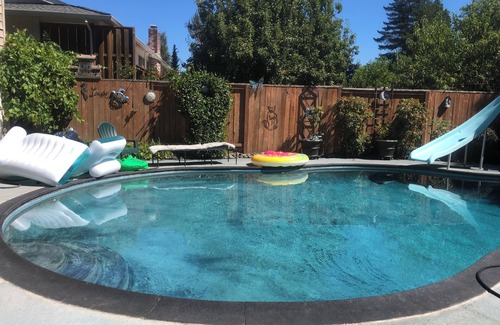 Rock Creek House | Resort, living at an affordable price, 2-bedroom house AC, hot tub and pool