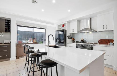 Torquay House | Resort Living on Tempest