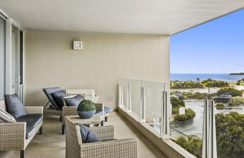 Torquay Apartment | Resort Penthouse 305