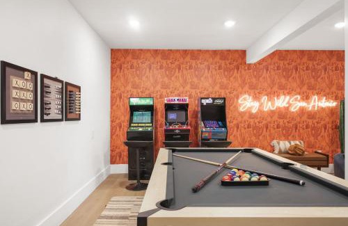 Medical Center District House | Resort Style Backyard Pool Putt Putt Hot Tub
