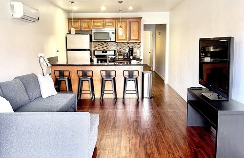 Santa Ana Condo | Resort Style Condo near Disneyland, Beaches, Los Angeles & so much more