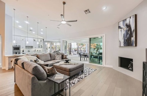 Cactus Acres Villa | Resort Style Estate, 2 Houses, Putt-Putt Course, B-ball Court, Heated Pool