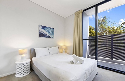 Zetland Apartment | Resort-style high ceiling Two bedroom apartment
