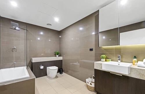 Zetland Apartment | Resort-style high ceiling Two bedroom apartment