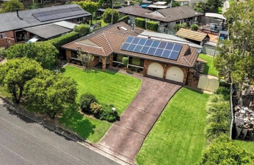 Kellyville House | Resort style living, Park View and Access to City